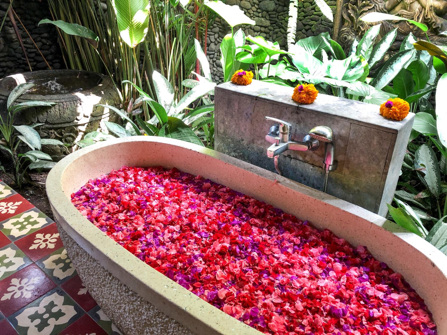 flower-petals-bath-tub-in-the-spa-2023-11-27-05-28-54-utc-1.jpg